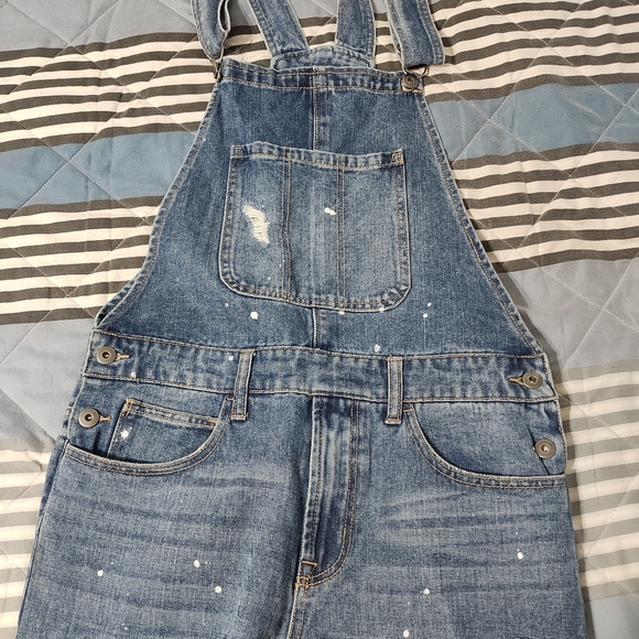 Forever 21 Men Distressed Paint Splatter Overalls - Picture 2 of 7